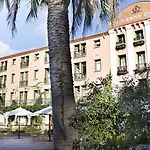מלון Les Pyrenees - Le Grand & Le Chateau 4*