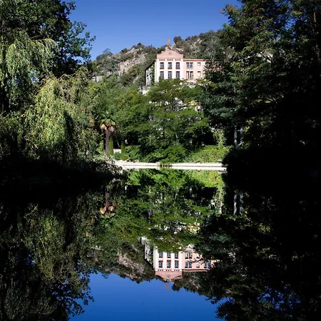 Les Pyrenees - Le Grand & Le Chateau