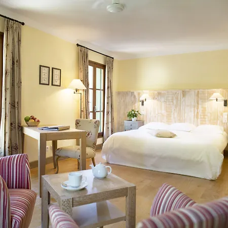 Hotel Les Pyrenees - Le Grand & Le Chateau Moltig les Bains