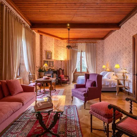 Les Pyrenees - Le Grand & Le Chateau 4* Moltig les Bains