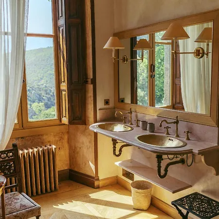 Les Pyrenees - Le Grand & Le Chateau Hotel Moltig les Bains