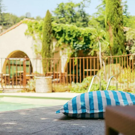 Hotel Les Pyrénées - Le Grand Hôtel&le Château