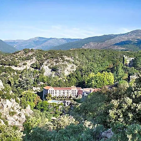 Les Pyrenees - Le Grand & Le Chateau Hotel 4*
