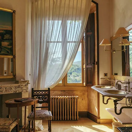 Les Pyrenees - Le Grand & Le Chateau 4*