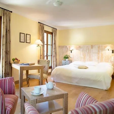 Le Grand Hotel 4*